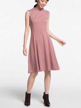 Uniqlo Sleeveless Mock Neck Midi Dress - Mauve